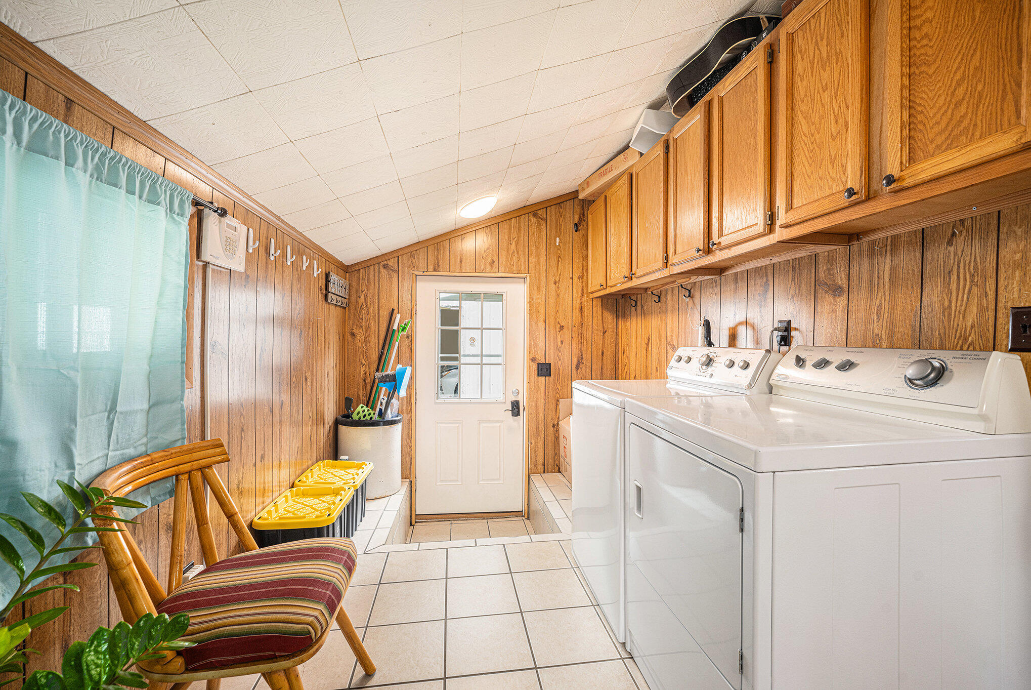 1880 Lincoln Road Allegan, MI 49010 - Photo 18 of 23 Laundry/Mud Room