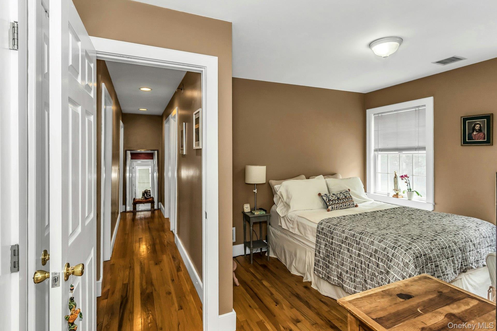 104 B Squiretown Road Hampton Bays, NY 11946 - Photo 14 of 29