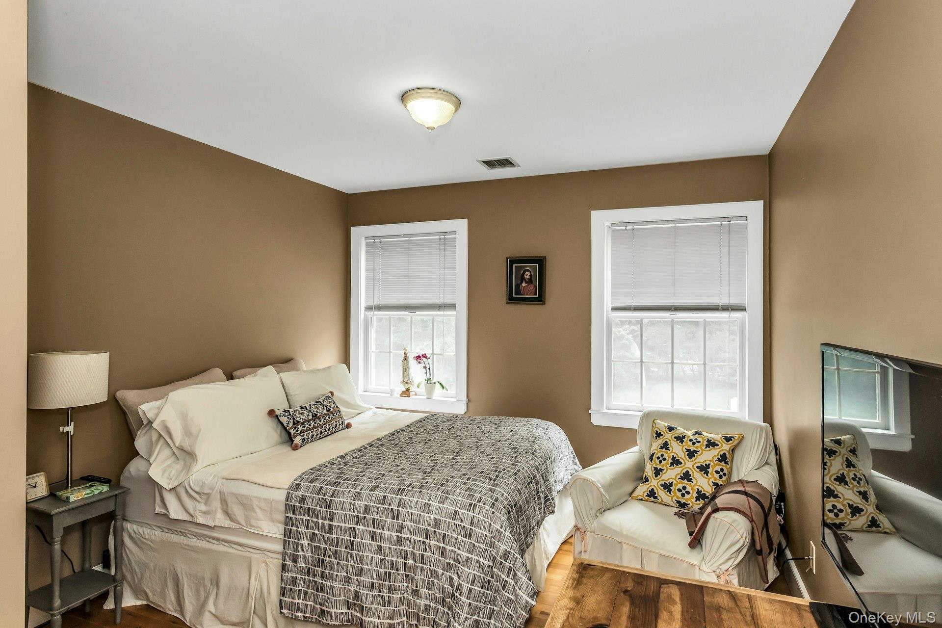 104 B Squiretown Road Hampton Bays, NY 11946 - Photo 15 of 29