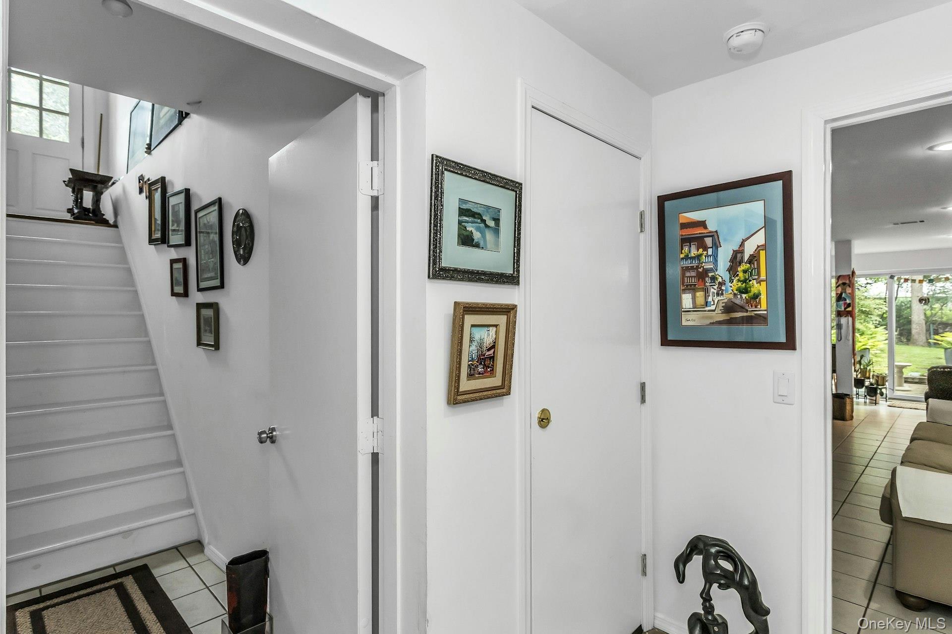 104 B Squiretown Road Hampton Bays, NY 11946 - Photo 17 of 29