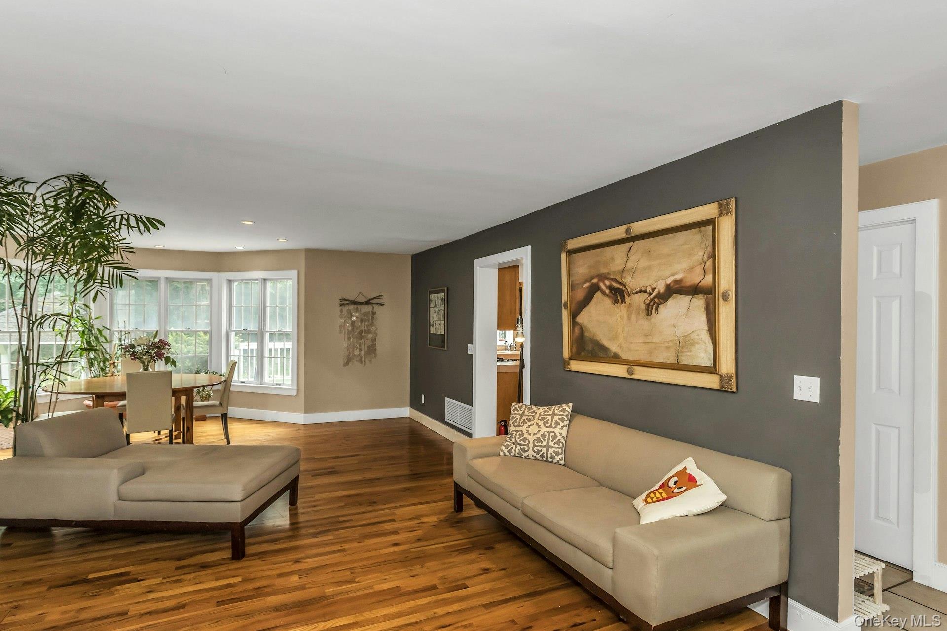 104 B Squiretown Road Hampton Bays, NY 11946 - Photo 6 of 29