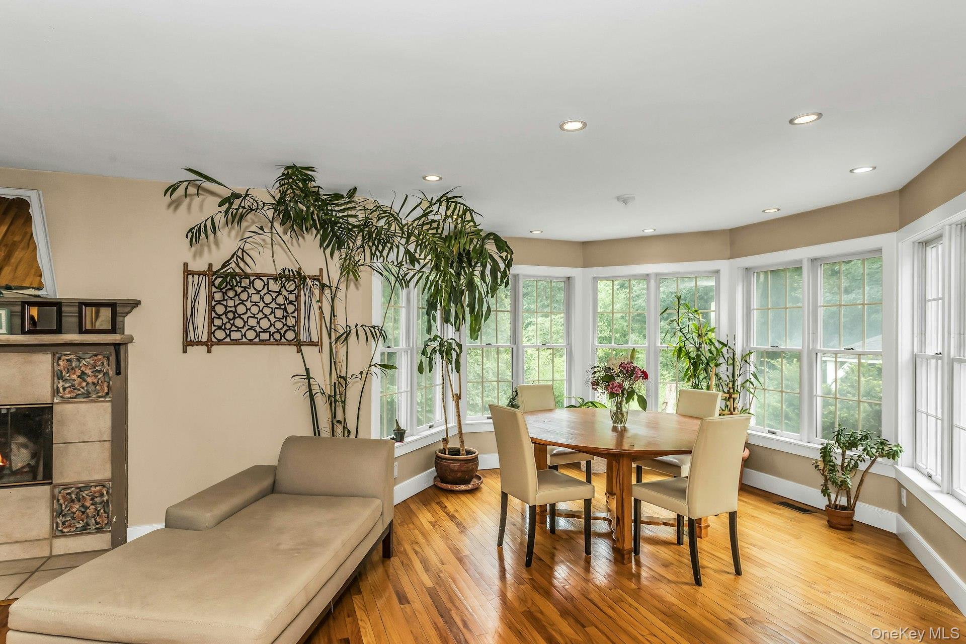 104 B Squiretown Road Hampton Bays, NY 11946 - Photo 7 of 29