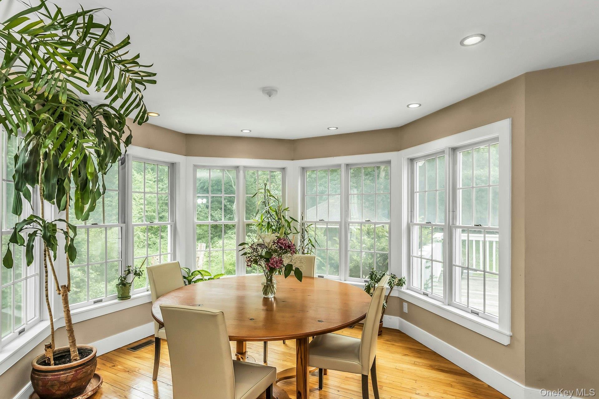 104 B Squiretown Road Hampton Bays, NY 11946 - Photo 8 of 29