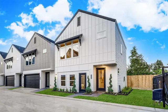 $319,900 | 6506 Old Olive Tree Drive, Houston, TX 77091