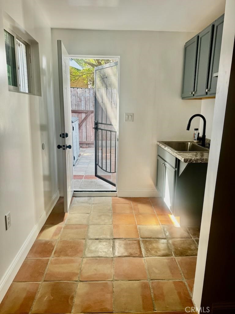 311 North Dwight Avenue Compton, CA 90220 - Photo 3 of 19