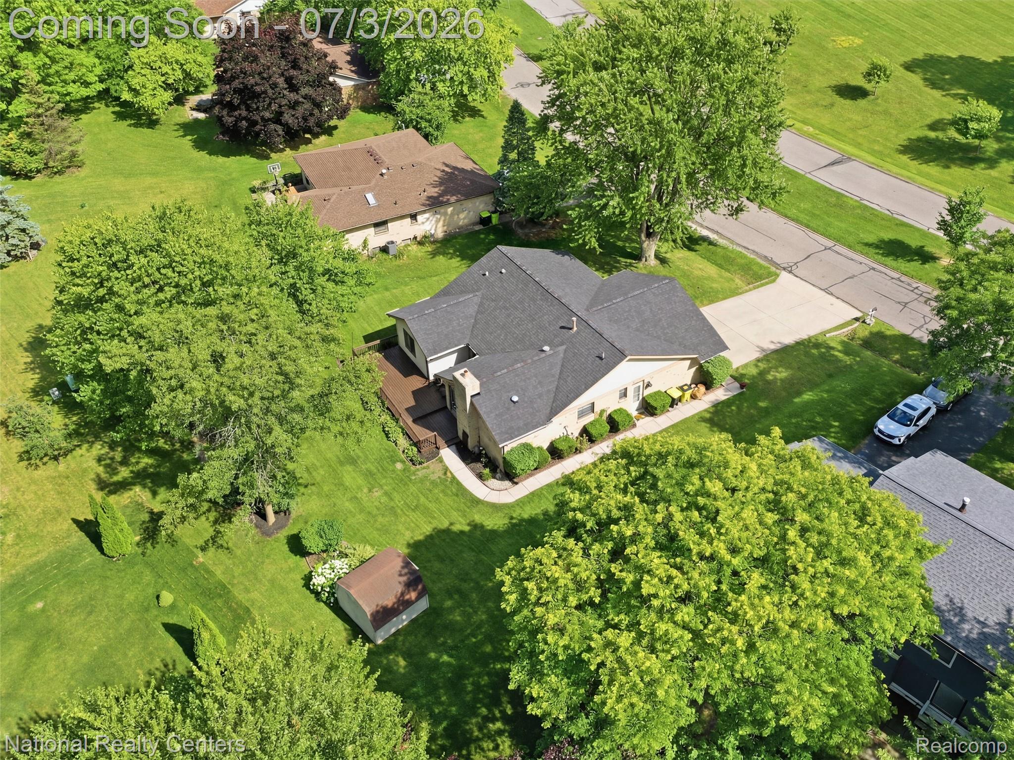 40368 Village Wood Road Novi, MI 48375 - Photo 39 of 49 07-DJI_0402_reedit_e7e65c4b.jpg