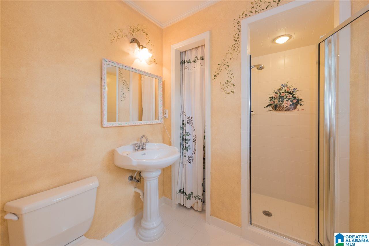 1845 Saulter Road Birmingham, AL 35209 - Photo 25 of 45
