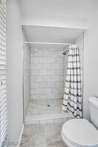 $925,000 | 1066 Clarellen Drive, Fort Myers, FL 33919