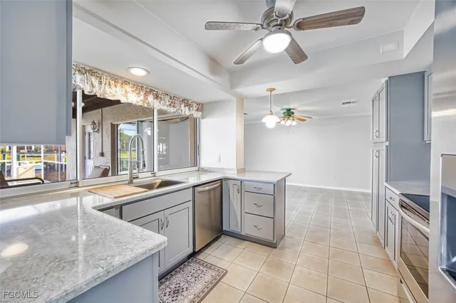 $925,000 | 1066 Clarellen Drive, Fort Myers, FL 33919