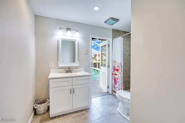 $925,000 | 1066 Clarellen Drive, Fort Myers, FL 33919