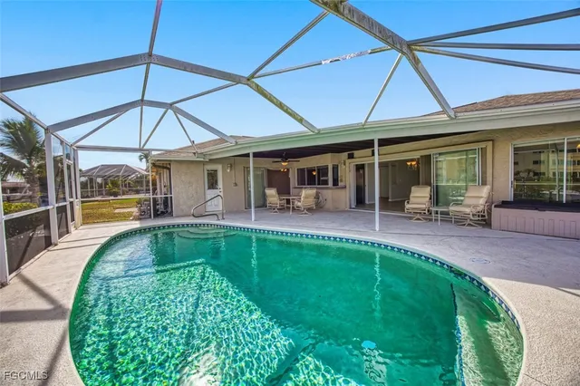 $925,000 | 1066 Clarellen Drive, Fort Myers, FL 33919