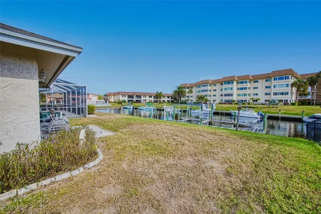 $925,000 | 1066 Clarellen Drive, Fort Myers, FL 33919