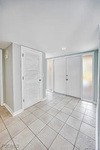 $925,000 | 1066 Clarellen Drive, Fort Myers, FL 33919