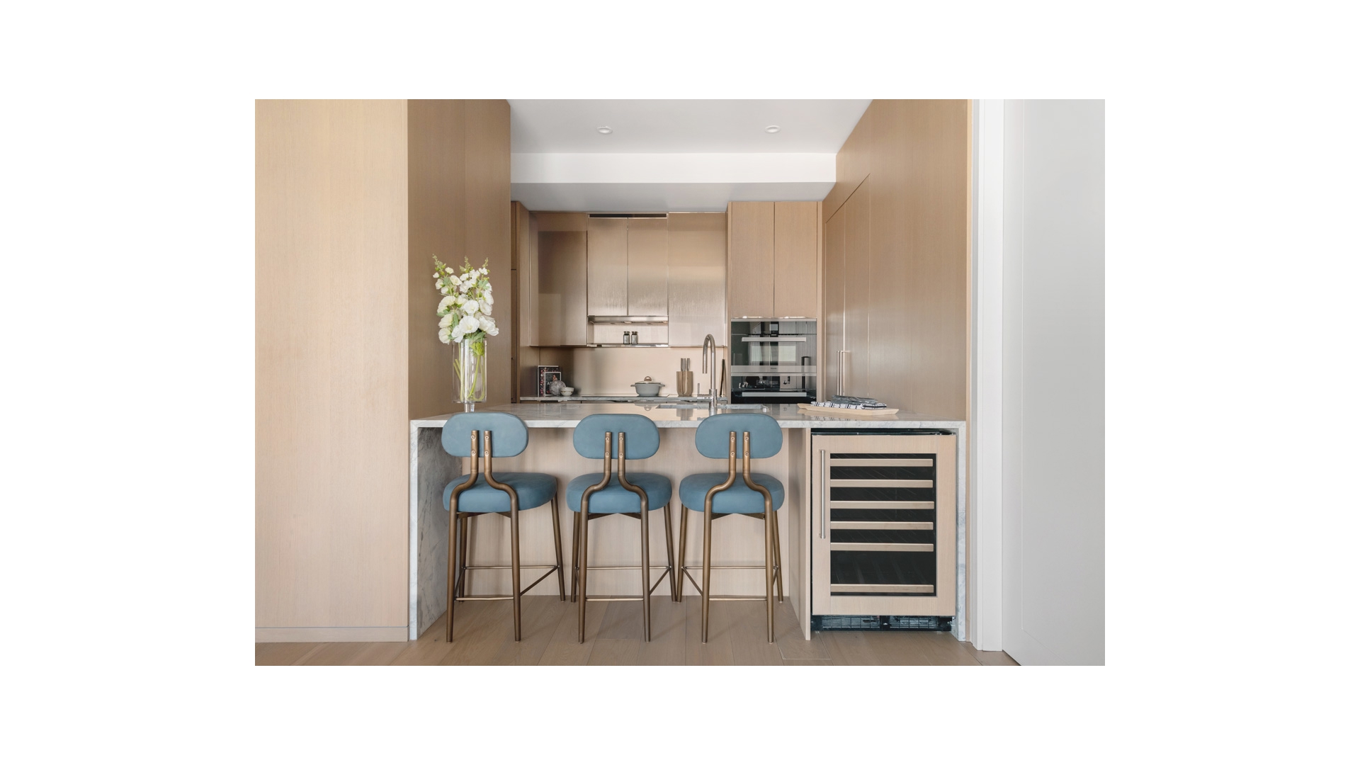 111 West 56th Street, Unit 41K Manhattan, NY 10019 - Photo 11 of 33