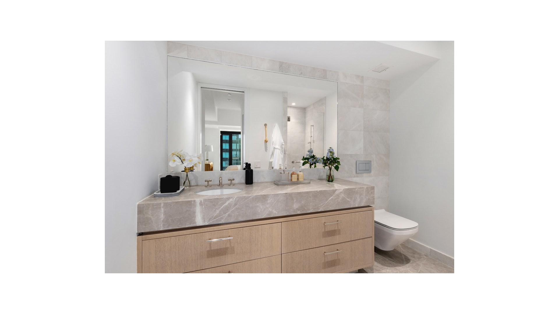 111 West 56th Street, Unit 41K Manhattan, NY 10019 - Photo 19 of 33