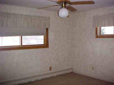 10387 Clark Road Davison, MI 48423 - Photo 4 of 10 20225040-3.JPG