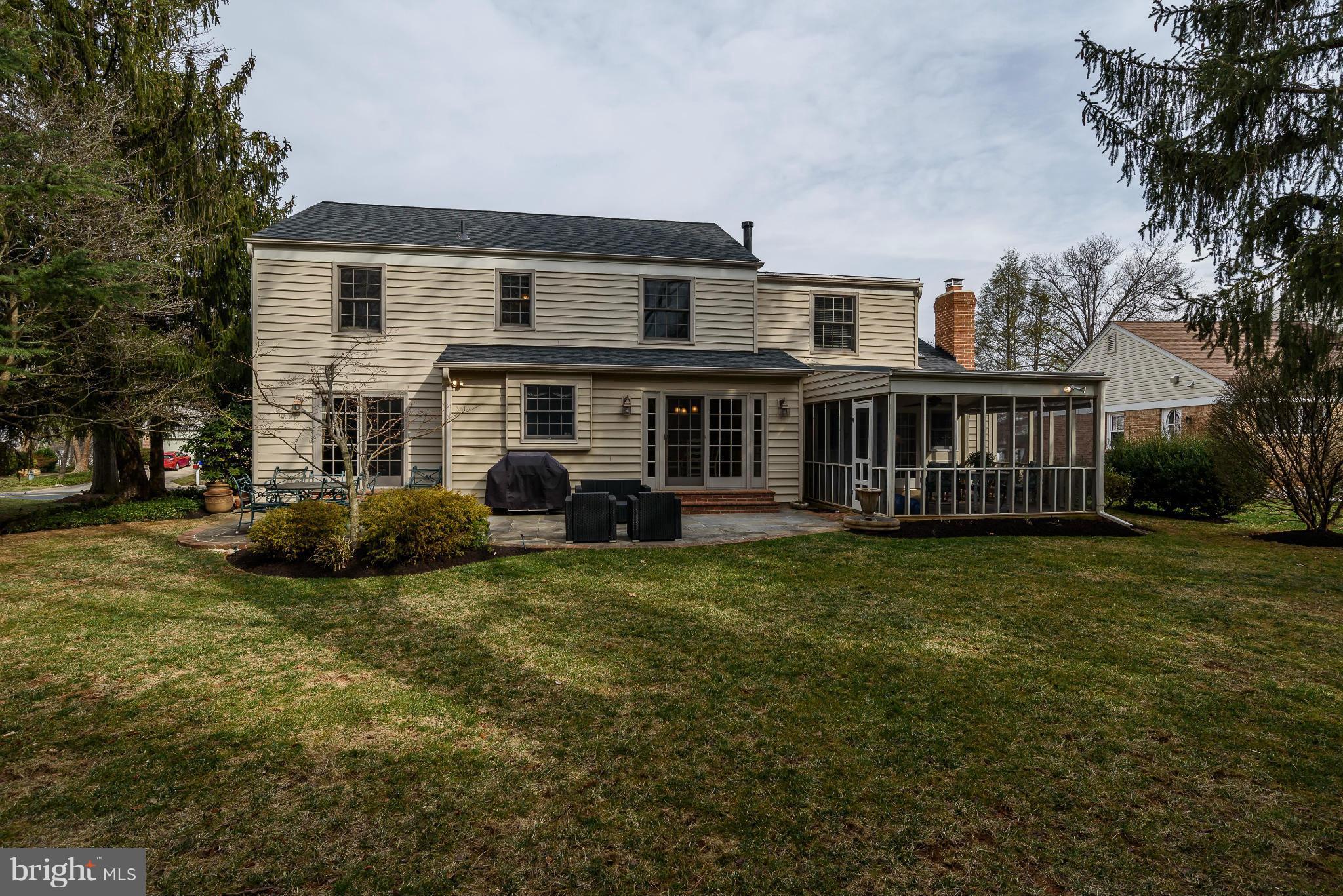 9204 Wooden Bridge Road Potomac, MD 20854 - Photo 19 of 22 Landscaped Yard