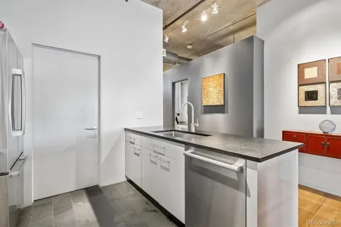 $499,000 | 290 West 12th Avenue, Unit 305, Denver, CO 80204