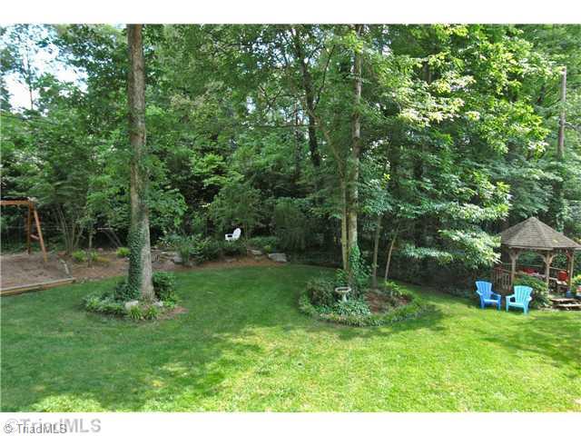 3600 Broadsword Road Winston-Salem, NC 27104 - Photo 10 of 11 Yard/Garden.