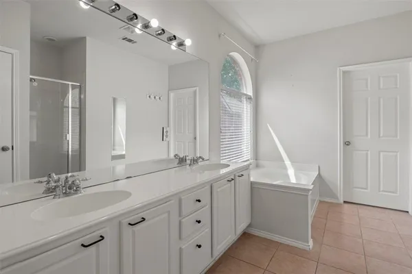 $2,600 | 2209 Geneva Lane, McKinney, TX 75072