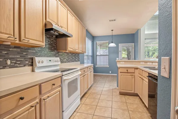 $2,600 | 2209 Geneva Lane, McKinney, TX 75072