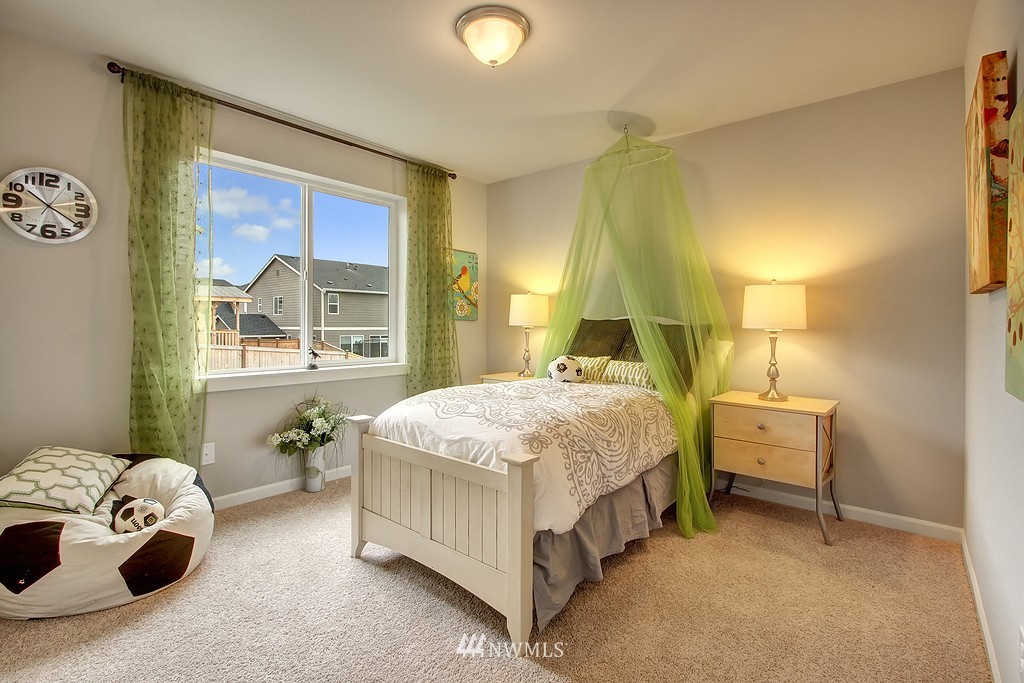 768 Lyons Avenue Northeast Renton, WA 98059 - Photo 14 of 18