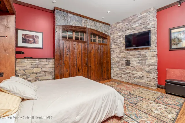 $2,995,000 | 165 Drake Road, Pleasant Valley, NY 12569