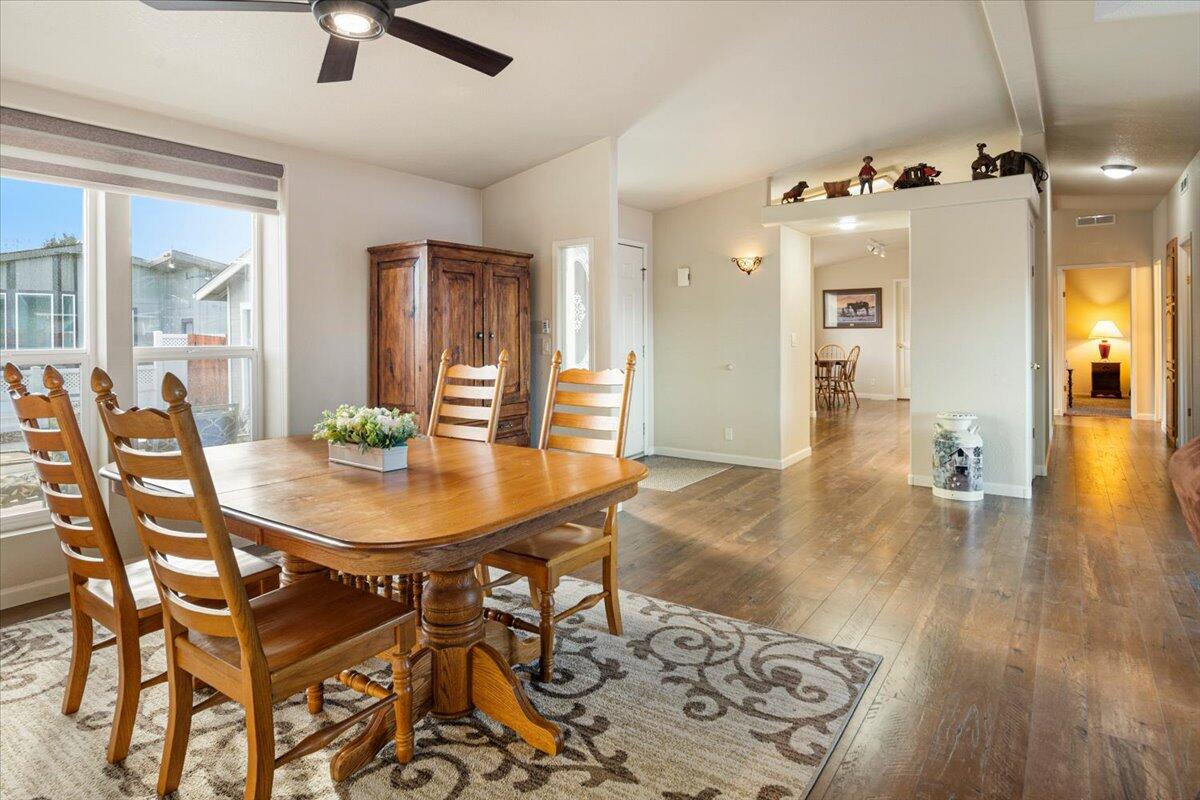 1875 Northeast 6th Street Redmond, OR 97756 - Photo 9 of 33