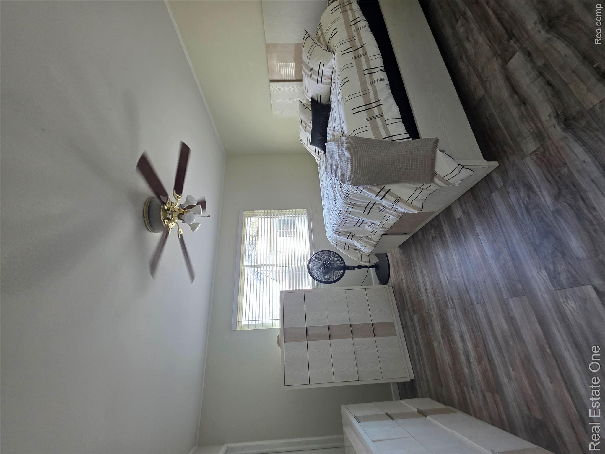 2898 Roundtree Drive Troy, MI 48083 - Photo 32 of 63