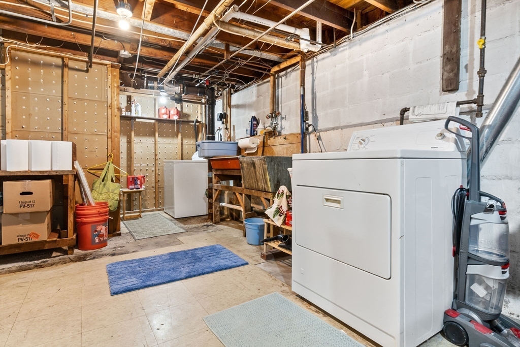 33 Proctor Circle Peabody, MA 01960 - Photo 40 of 42 a utility room with dryer and washer