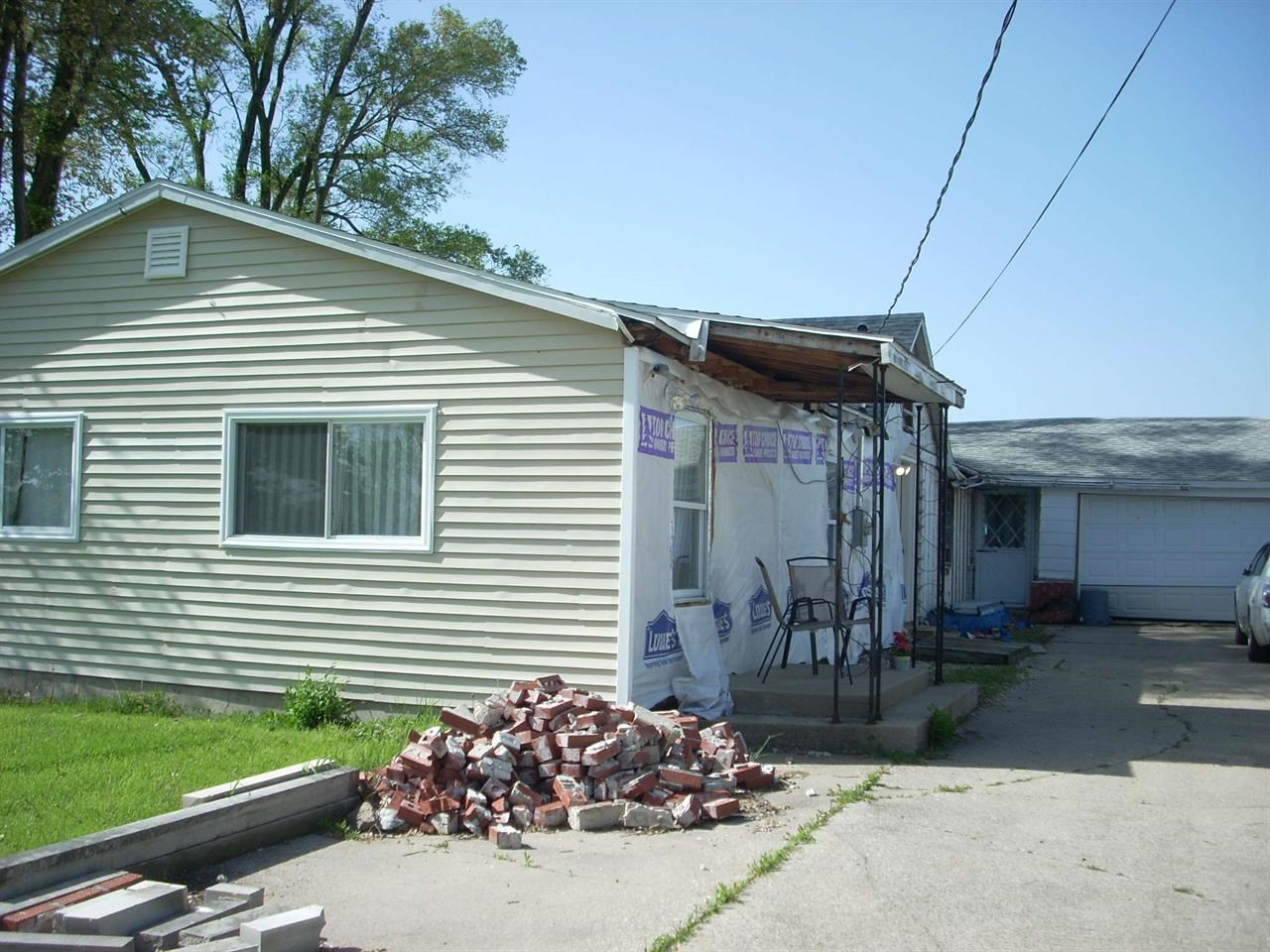 320 West 1st Road La Paz, IN 46536 - Photo 1 of 1 Gallery Image 1