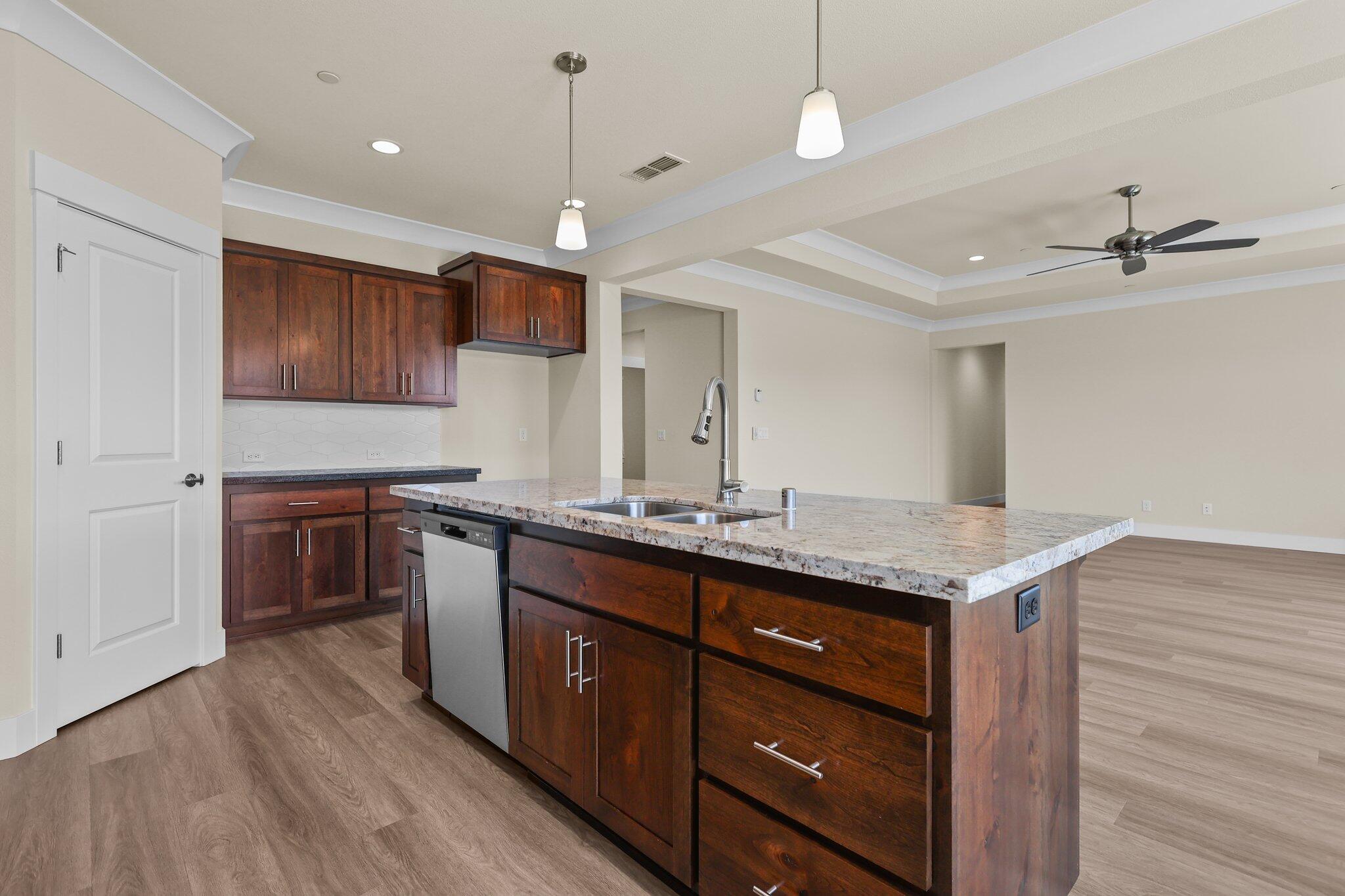4633 Lower Springs Road Redding, CA 96001 - Photo 9 of 28 8-web-or-mls-8Q0A7735
