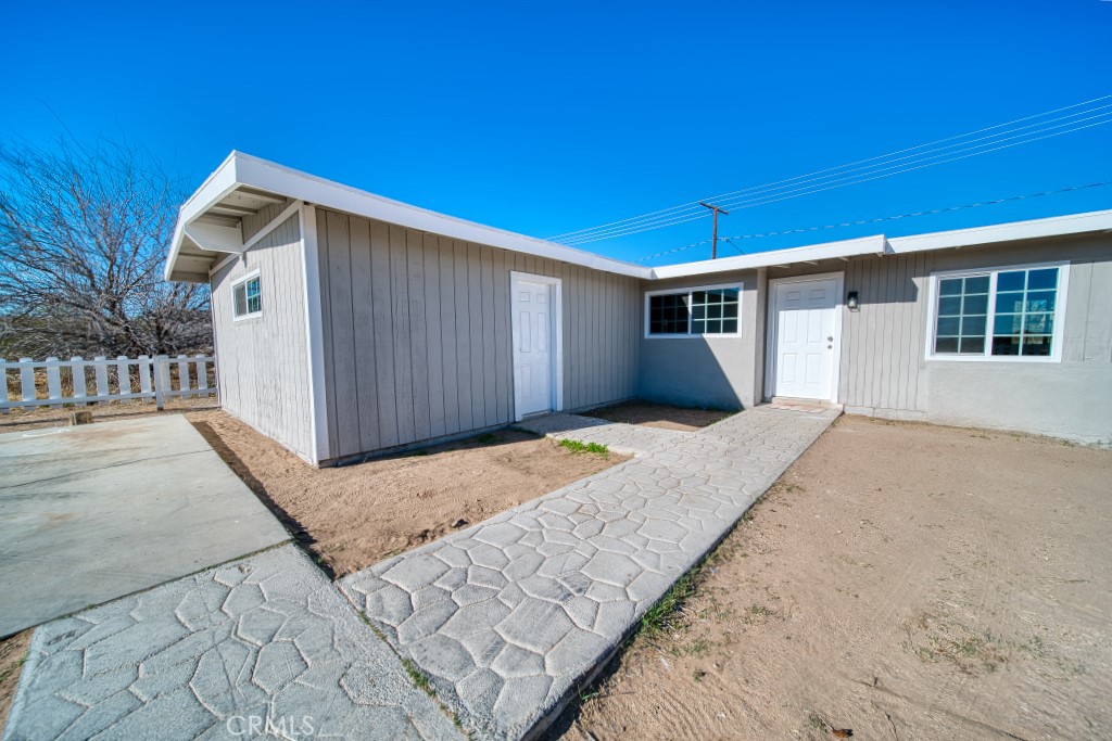 729 South Downs Street Ridgecrest, CA 93555 - Photo 1 of 43