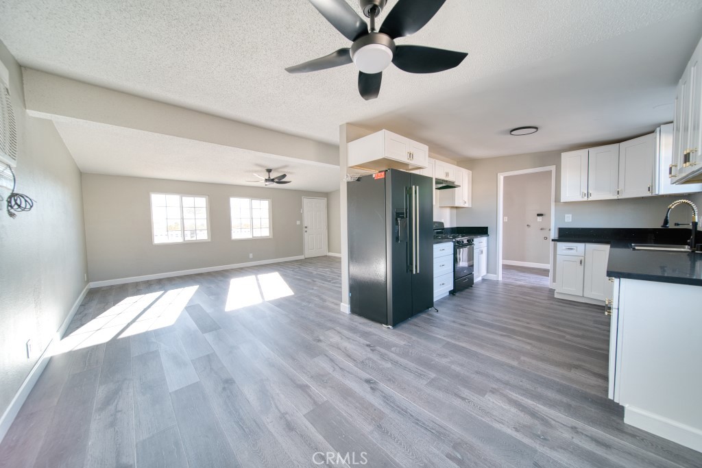 729 South Downs Street Ridgecrest, CA 93555 - Photo 13 of 43