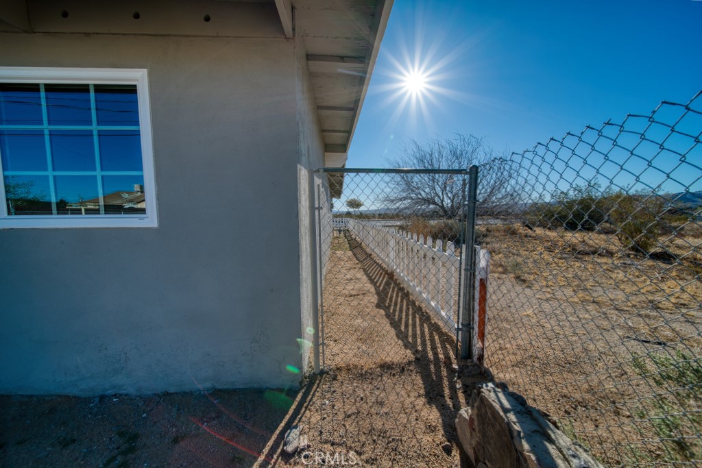 729 South Downs Street Ridgecrest, CA 93555 - Photo 7 of 43