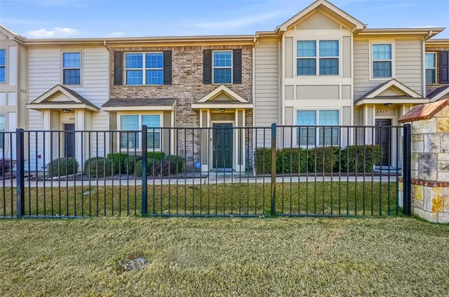 $255,000 | 6913 Sandshell Boulevard, Fort Worth, TX 76137