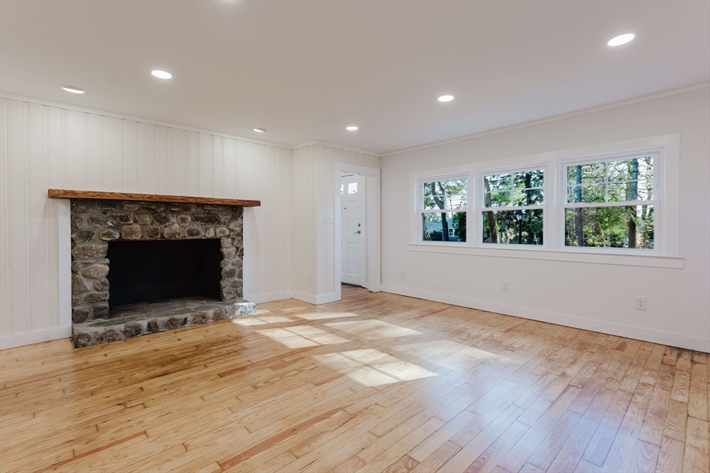 28 Indian Neck Road Wareham, MA 02571 - Photo 11 of 36
