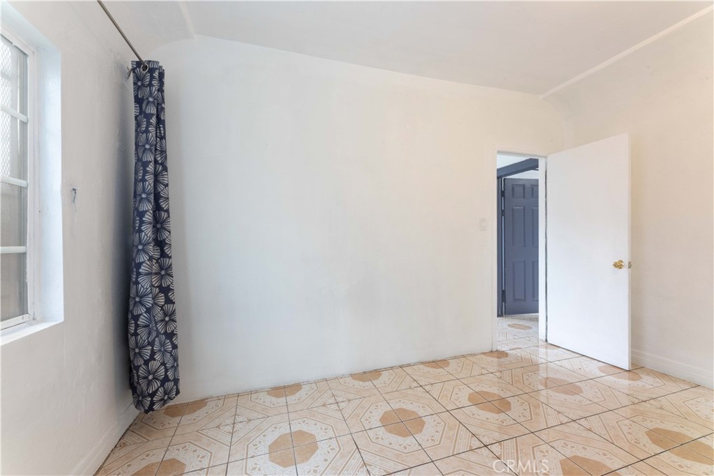 2000 Pacific Long Beach, CA 90806 - Photo 23 of 51 a view of an empty room