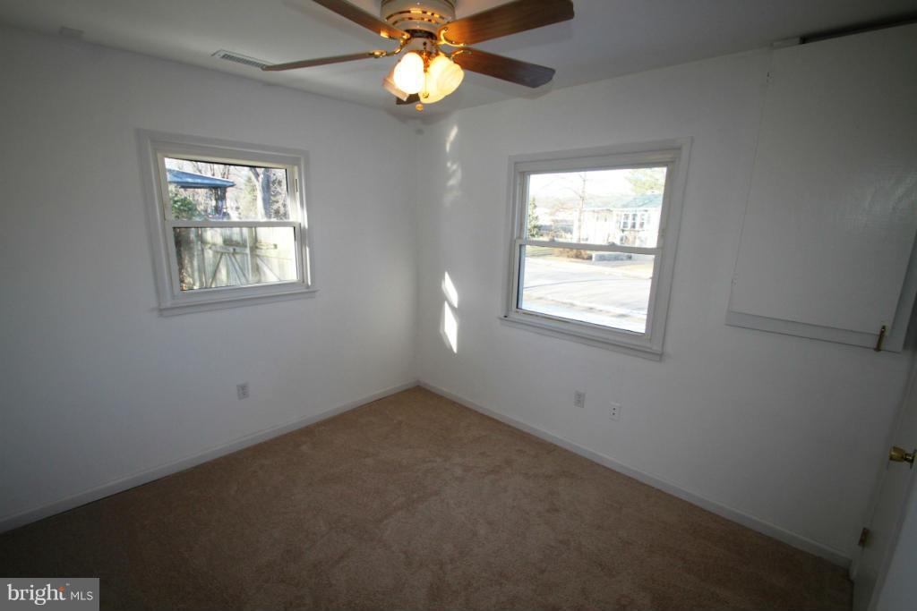 1251 Columbia Road Woodbridge, VA 22191 - Photo 14 of 19 Bedroom