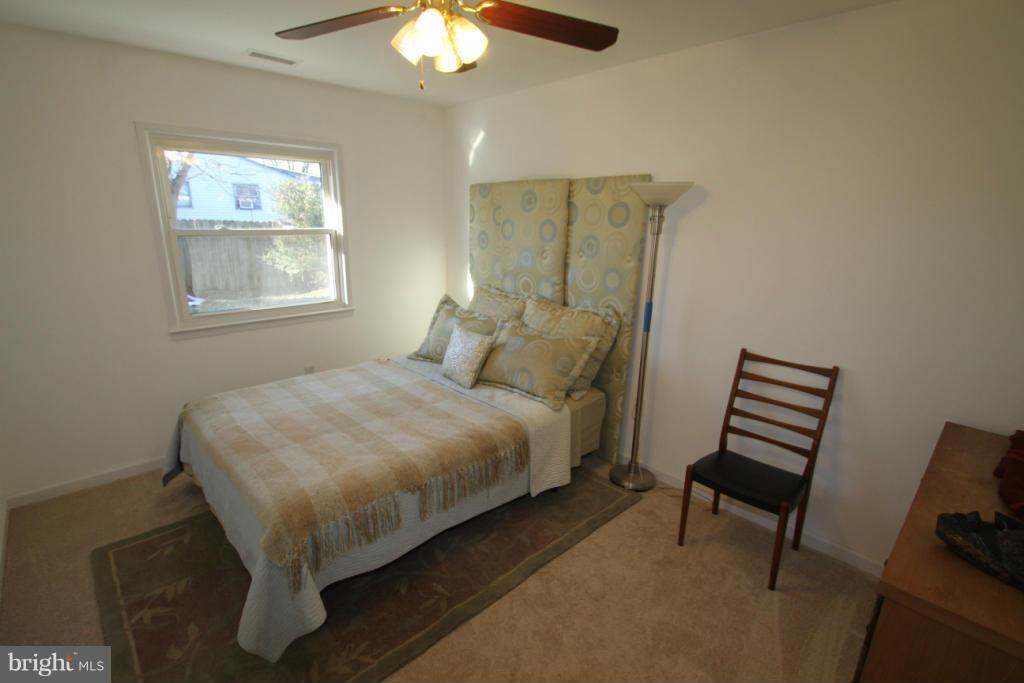 1251 Columbia Road Woodbridge, VA 22191 - Photo 15 of 19 Bedroom