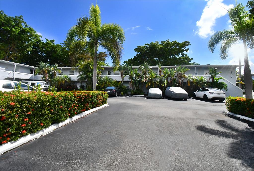 900 Northeast 26th Street, Unit 7 Wilton Manors, FL 33305 - Photo 12 of 12