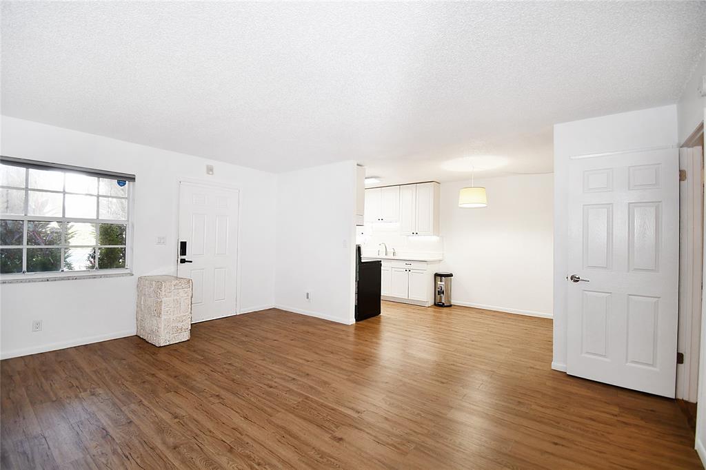 900 Northeast 26th Street, Unit 7 Wilton Manors, FL 33305 - Photo 2 of 12