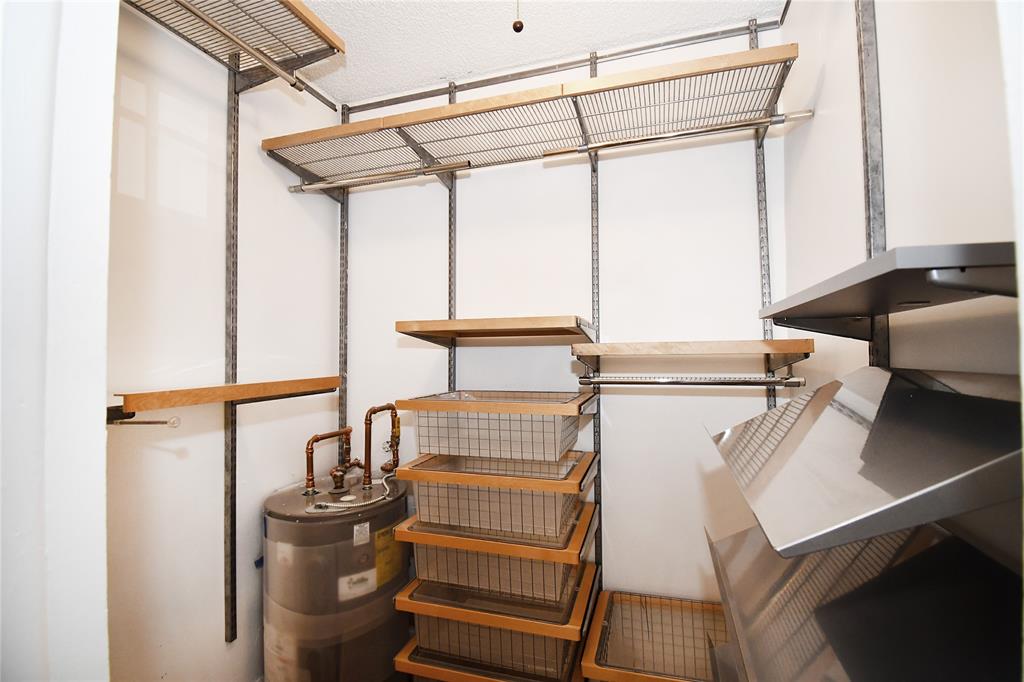 900 Northeast 26th Street, Unit 7 Wilton Manors, FL 33305 - Photo 7 of 12