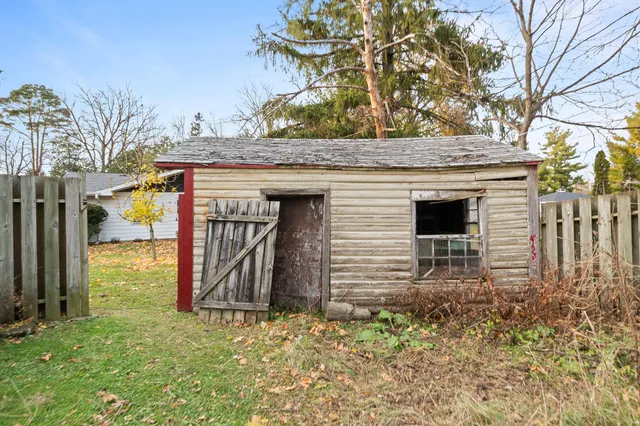 $245,000 | N1630 Hilltop Drive, Linn, WI 53147