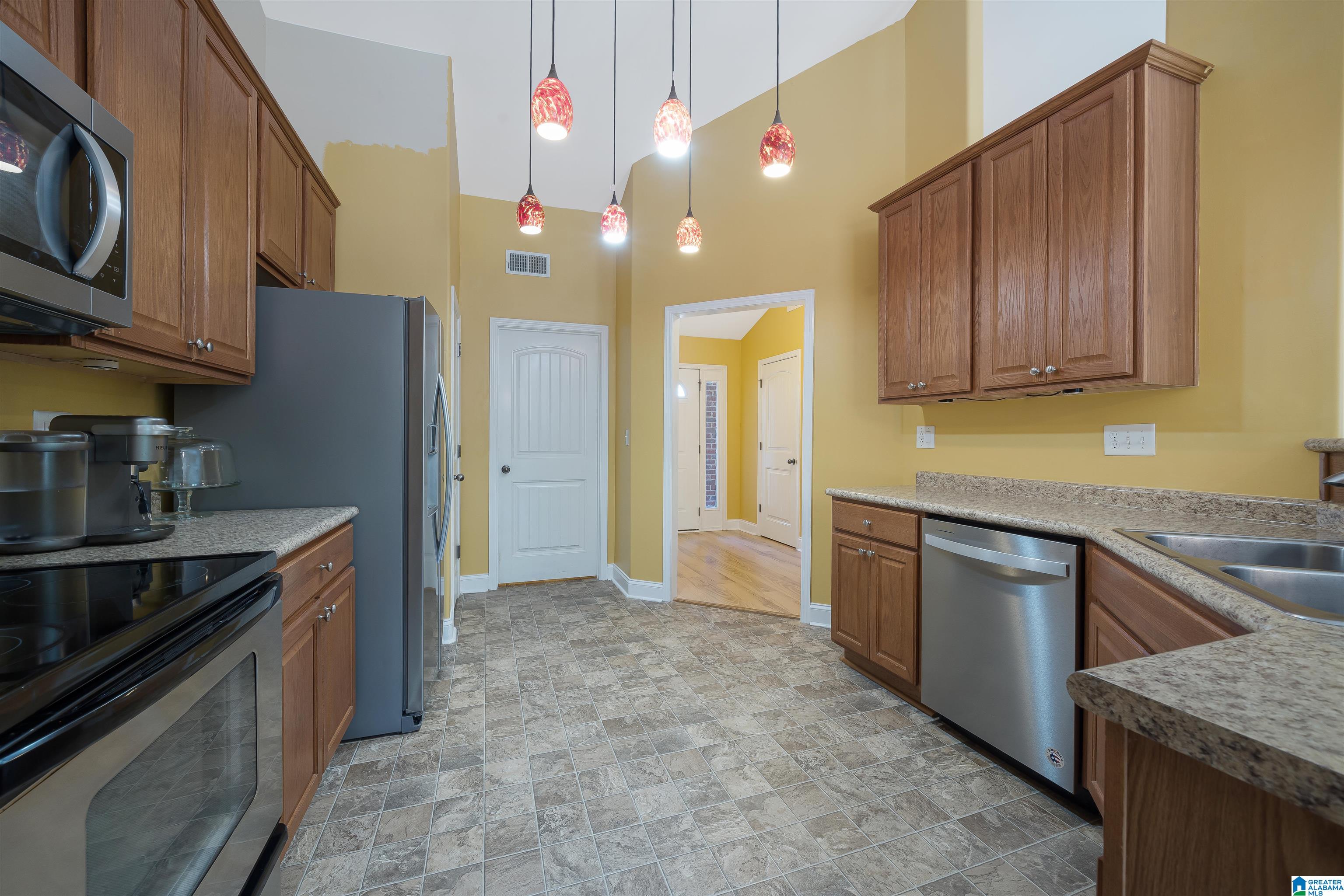 1177 Silver Creek Lane Alabaster, AL 35007 - Photo 10 of 50