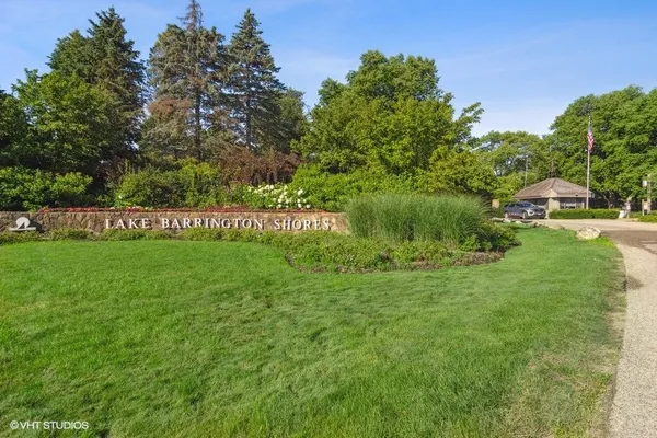 $485,000 | 471 Old Barn Road, Lake Barrington, IL 60010