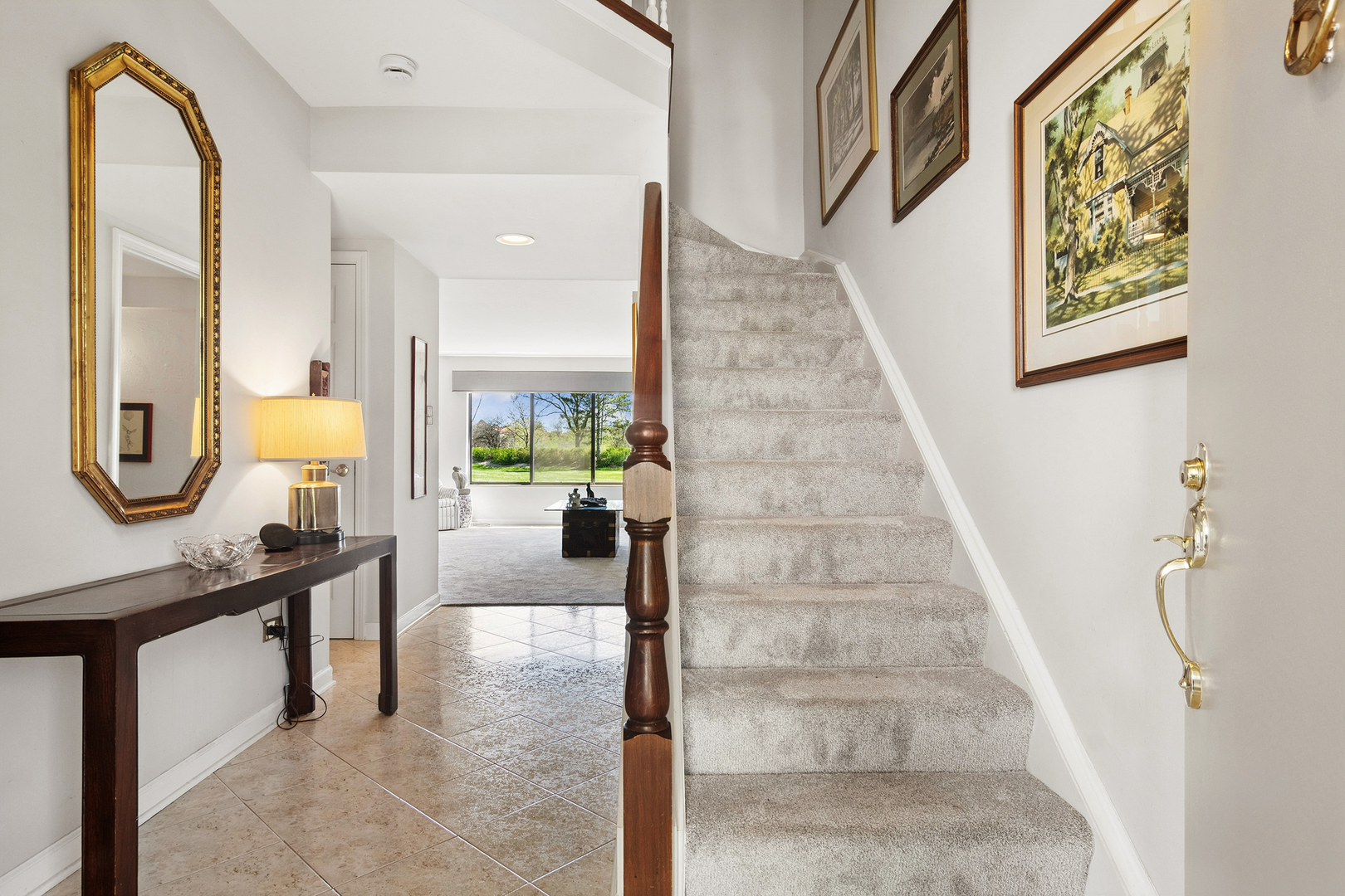 471 Old Barn Road Lake Barrington, IL 60010 - Photo 4 of 42