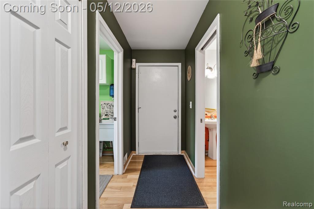 2440 Bull Run Road Oxford, MI 48371 - Photo 9 of 26 Gallery Image 9