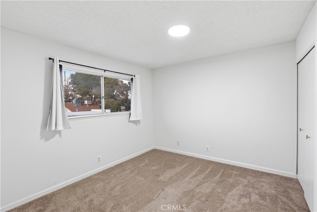 1012 Peg Street Ridgecrest, CA 93555 - Photo 15 of 31