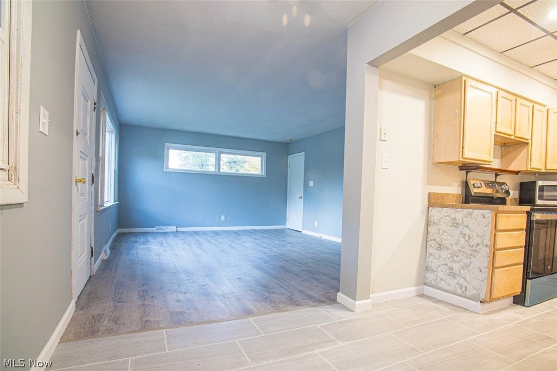 1399 Barlow Road, Unit 1 Hudson, OH 44236 - Photo 3 of 14